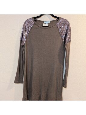 She+Sky Top Tunic Brown& Purplish Gold Rose Sequin Raglan Shoulder,Medium NWT